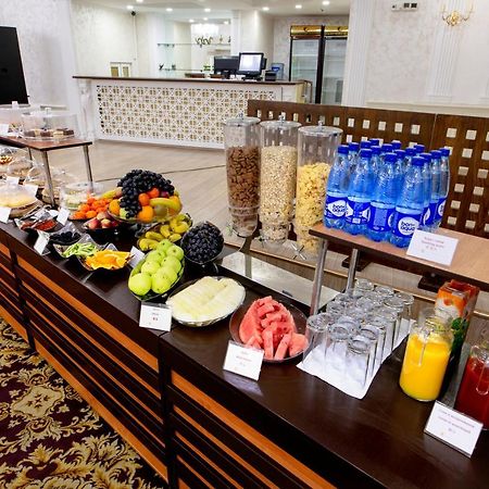 Golden Dragon Aparthotel ビシュケク エクステリア 写真