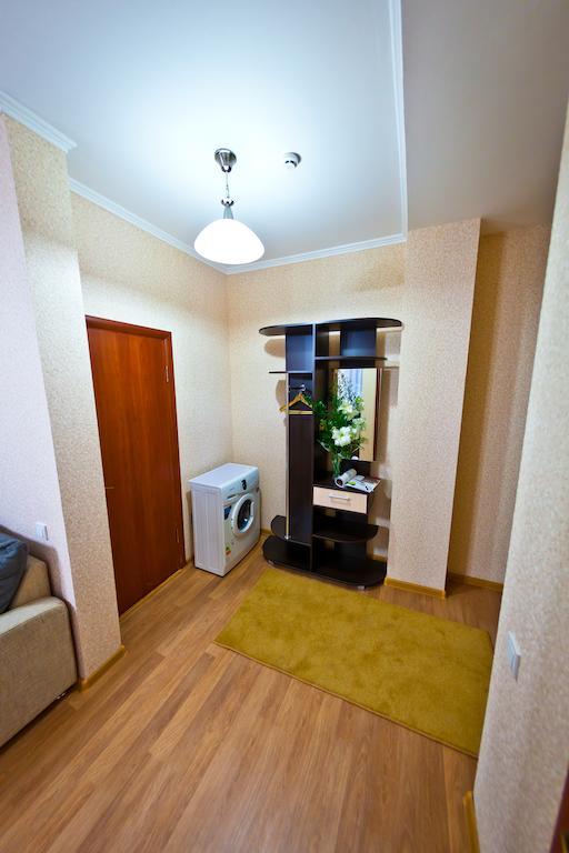 Golden Dragon Aparthotel ビシュケク エクステリア 写真
